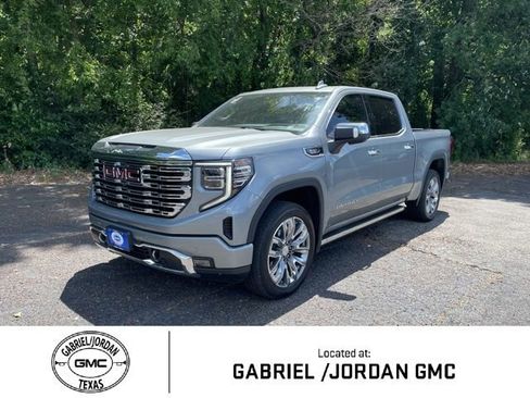 Used 2023 GMC Sierra 1500 Denali w/ Denali Reserve Package AWD/4WD image 1