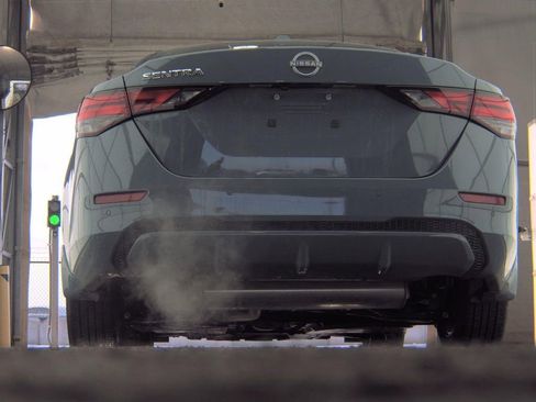 Certified 2025 Nissan Sentra SV image 6