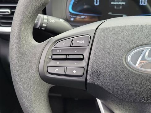 New 2026 Hyundai Venue SE image 5