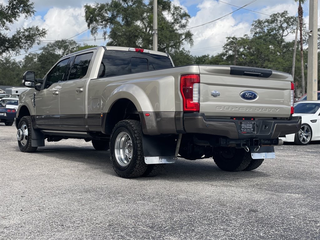 Used 2017 Ford F350 King Ranch w/ King Ranch Ultimate Package AWD/4WD image 13