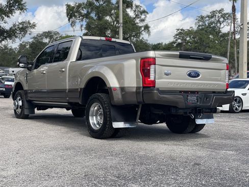 Used 2017 Ford F350 King Ranch w/ King Ranch Ultimate Package AWD/4WD image 13