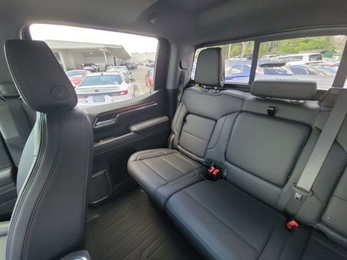 Used 2026 GMC Sierra 1500 Denali w/ Denali Reserve Package AWD/4WD image 4