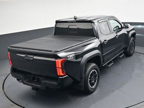 Used 2024 Toyota Tacoma TRD Off-Road w/ TRD Off Road Upgrade Package image 28