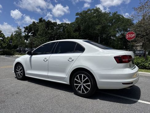 Used 2017 Volkswagen Jetta SE FWD image 26