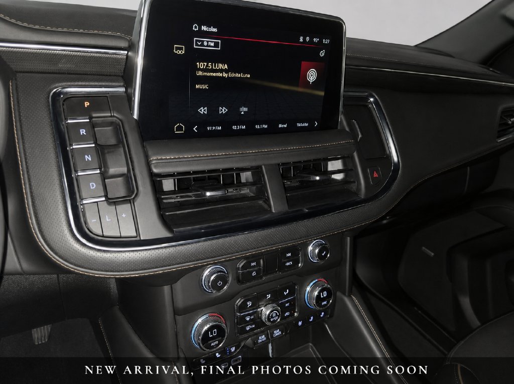 Used 2023 GMC Yukon XL AT4 w/ AT4 Premium Package AWD/4WD image 8