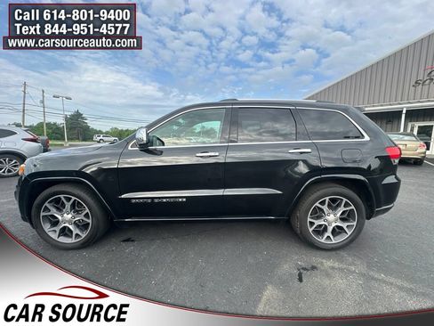 Used 2019 Jeep Grand Cherokee Overland AWD/4WD image 3
