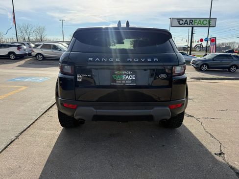 Used 2017 Land Rover Range Rover Evoque SE AWD/4WD image 11