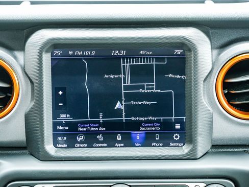 Used 2020 Jeep Gladiator Mojave image 12