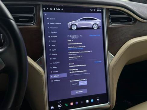Used 2016 Tesla Model X 90D AWD/4WD image 22
