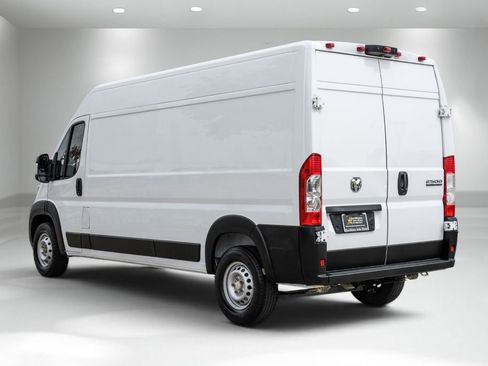 Used 2023 RAM ProMaster 2500 FWD image 8