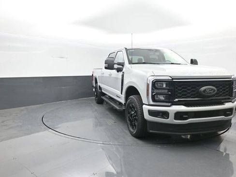 New 2026 Ford F250 Lariat w/ Black Appearance Package AWD/4WD image 2