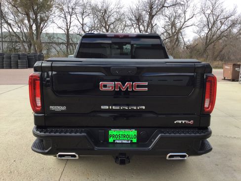 Used 2020 GMC Sierra 1500 AT4 w/ AT4 Premium Package image 4