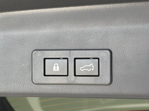 New 2025 Subaru Ascent Touring AWD/4WD image 16
