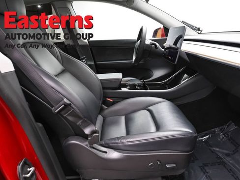 Used 2021 Tesla Model Y Long Range image 18