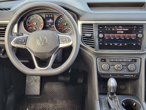 Used 2021 Volkswagen Atlas SE image 26