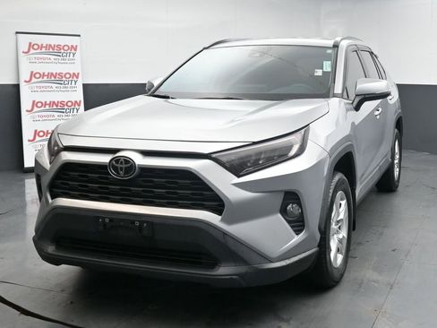 Used 2021 Toyota RAV4 XLE image 4