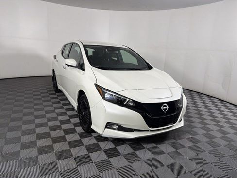 Used 2024 Nissan Leaf SV Plus FWD image 8