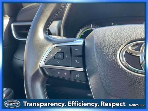 Used 2021 Toyota Highlander Platinum image 23