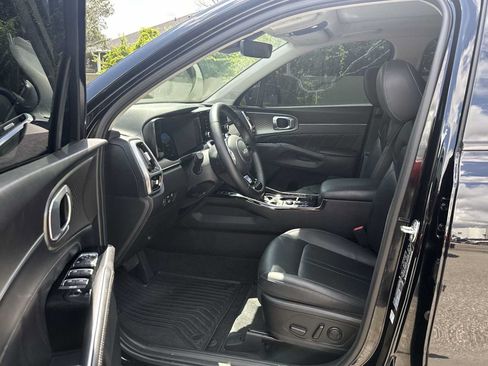 Used 2023 Kia Sorento SX AWD/4WD image 2