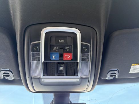 Used 2020 RAM 1500 Laramie image 22