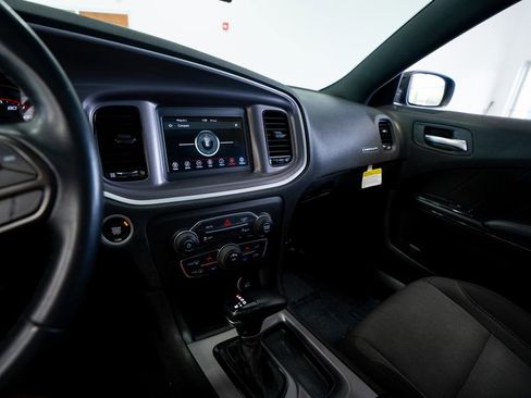 Used 2022 Dodge Charger SXT w/ Blacktop Package RWD image 31