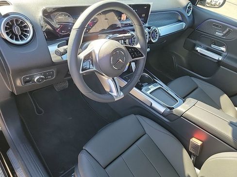 Certified 2025 Mercedes-Benz GLB 250 4MATIC image 8