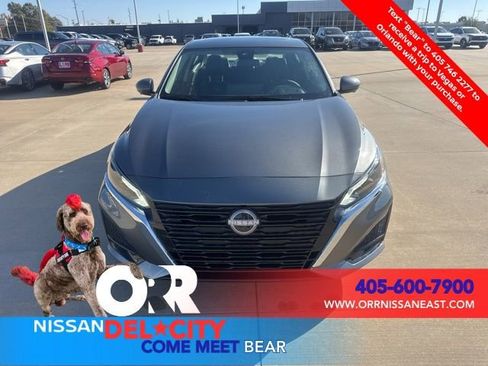 New 2025 Nissan Altima 2.5 SL image 8