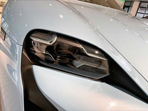 Used 2020 Porsche Taycan Turbo S image 15