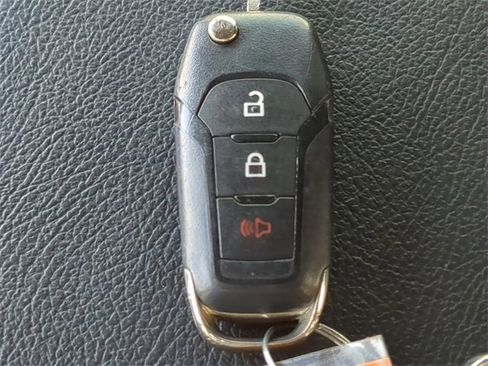 Used 2019 Ford F150 XLT w/ Trailer Tow Package image 31