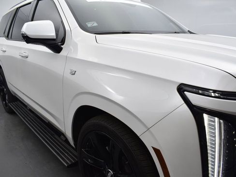 Used 2025 Cadillac Escalade Sport Platinum AWD/4WD image 40