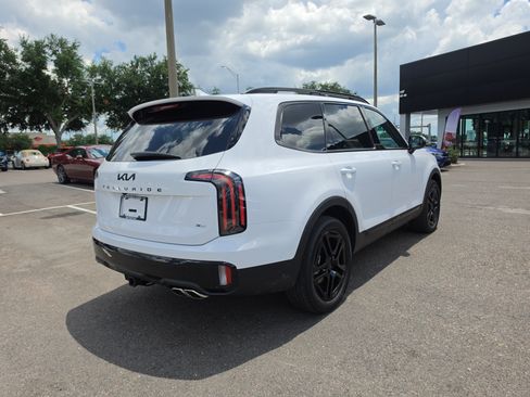 Certified 2025 Kia Telluride SX Prestige X-Line AWD/4WD image 8