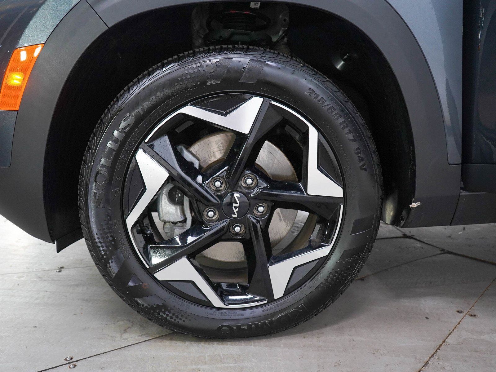 Used 2025 Kia Seltos EX w/ EX Sunroof Package AWD/4WD image 30