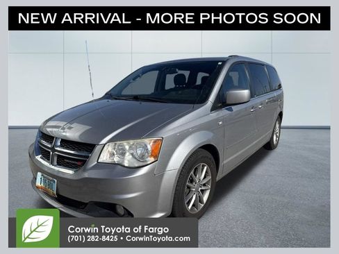 Used 2014 Dodge Grand Caravan SXT FWD image 1