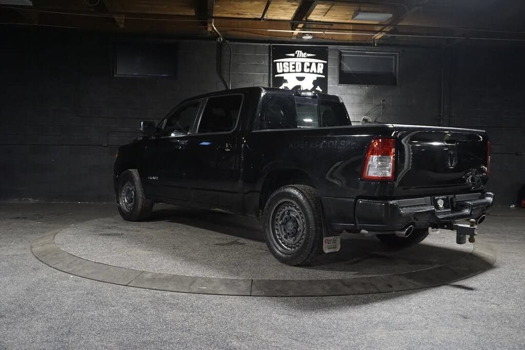 Used 2022 RAM 1500 Big Horn AWD/4WD image 3
