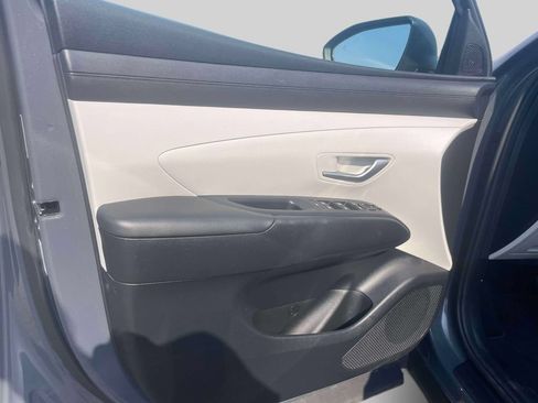 Certified 2025 Hyundai Tucson SE AWD/4WD image 16