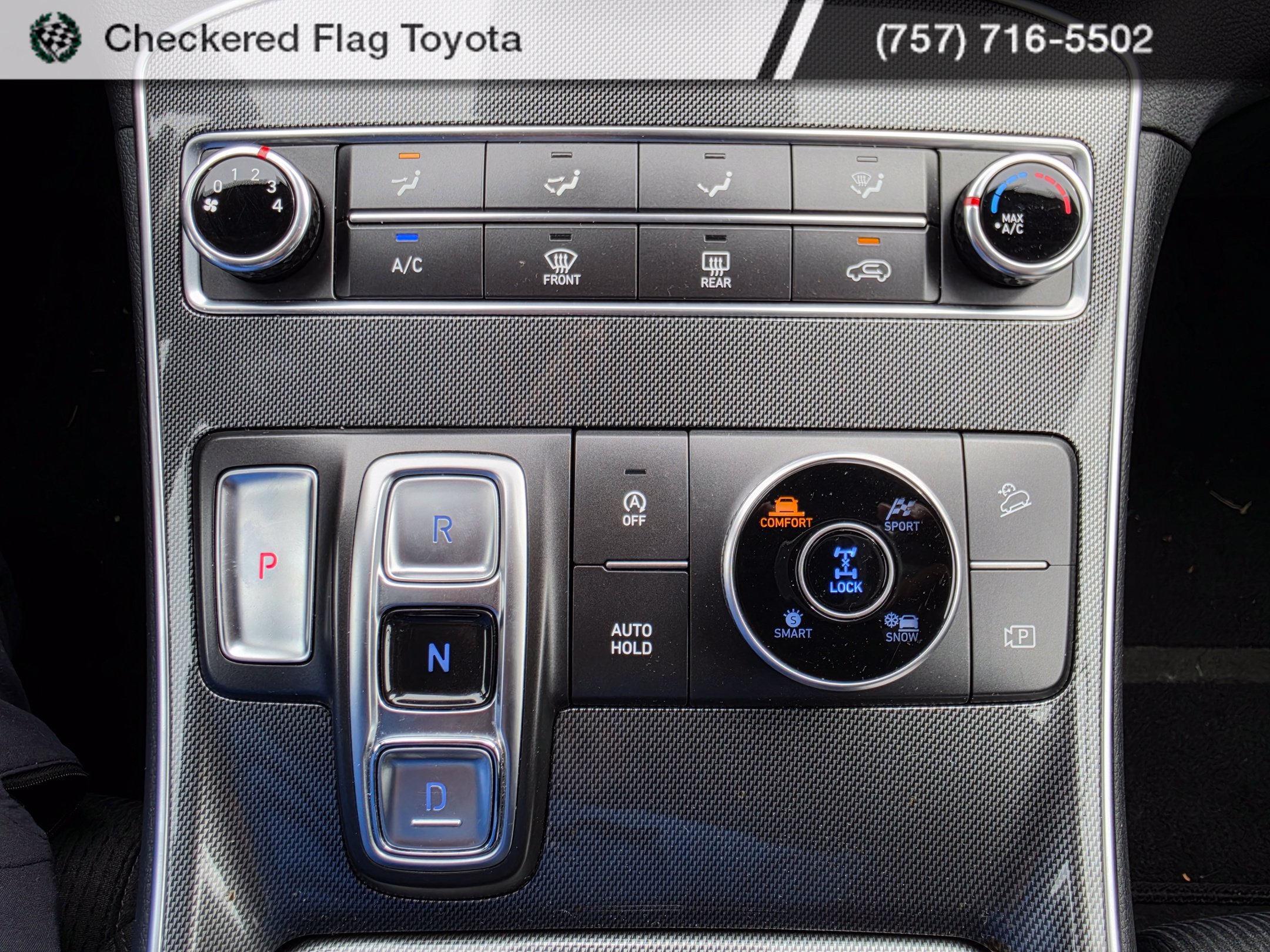 Used 2023 Hyundai Santa Fe SE AWD/4WD image 16