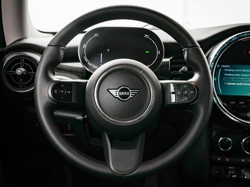 Used 2023 MINI Cooper SE image 38