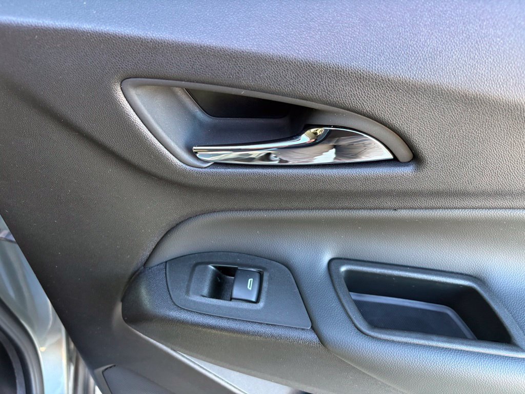 Used 2024 Chevrolet Equinox LT w/ LPO, Floor Liner Package FWD image 32