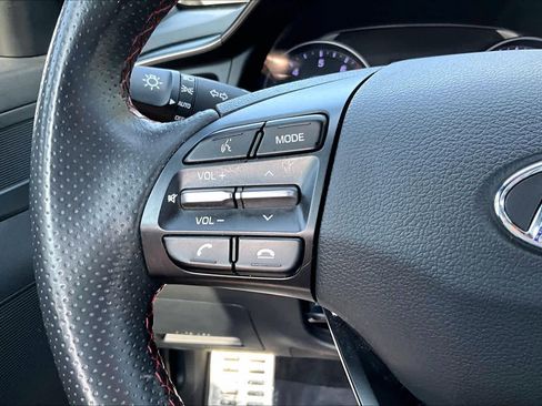 Used 2020 Hyundai Elantra Sport w/ Cargo Package (C1) image 23