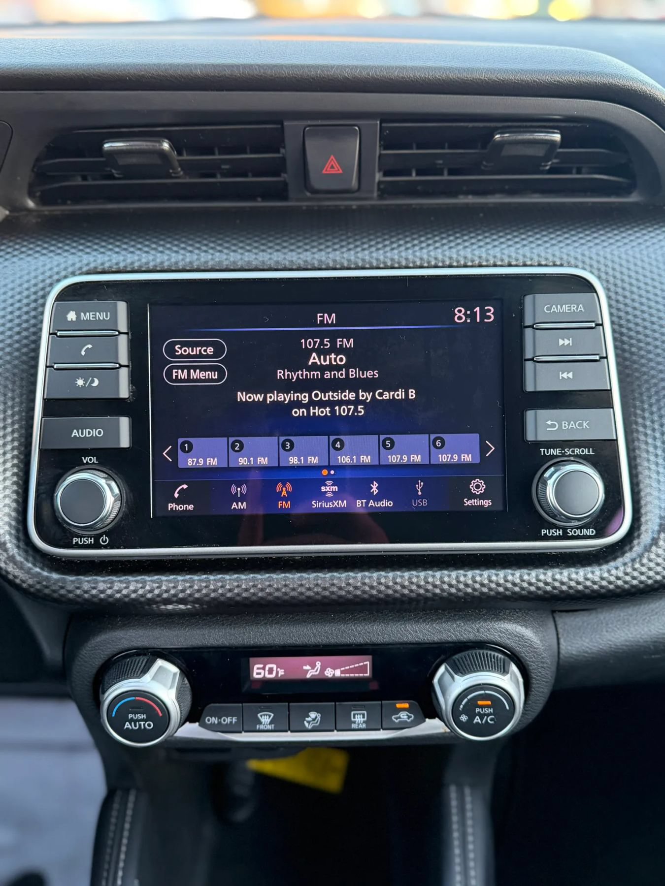 Used 2019 Nissan Kicks SV FWD image 18
