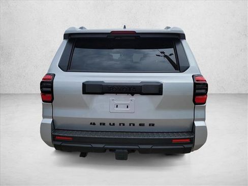 Used 2026 Toyota 4Runner SR5 AWD/4WD image 6