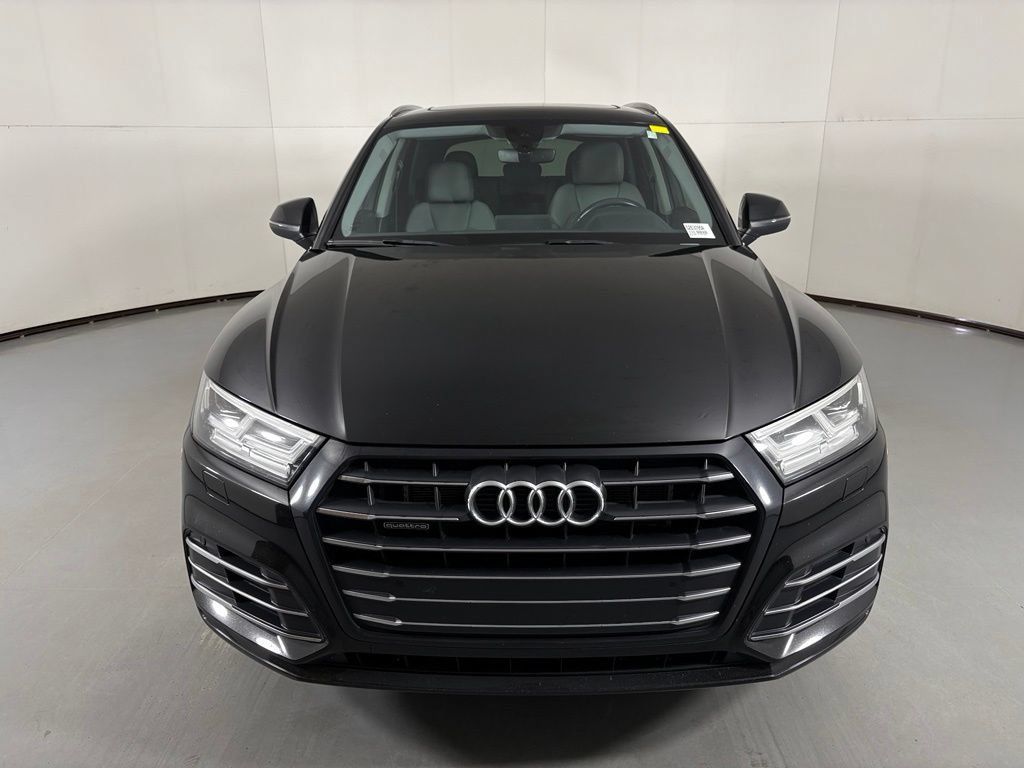 Used 2020 Audi Q5 e Premium Plus w/ Premium Plus Package AWD/4WD image 3