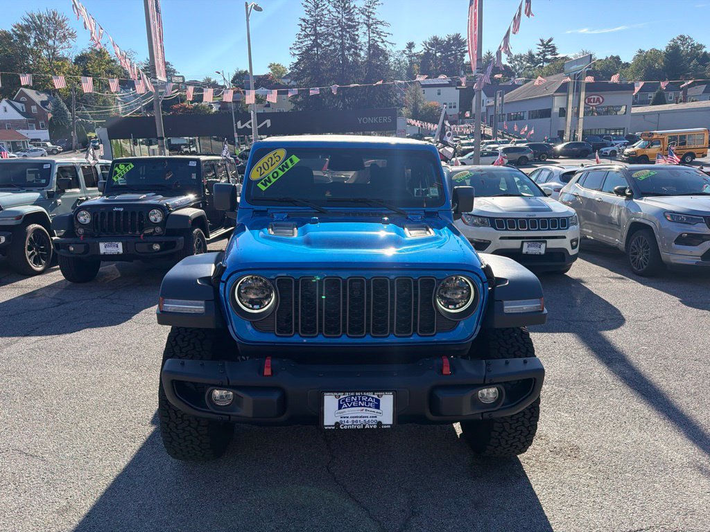Used 2025 Jeep Wrangler Rubicon w/ Steel Bumper Group AWD/4WD image 2