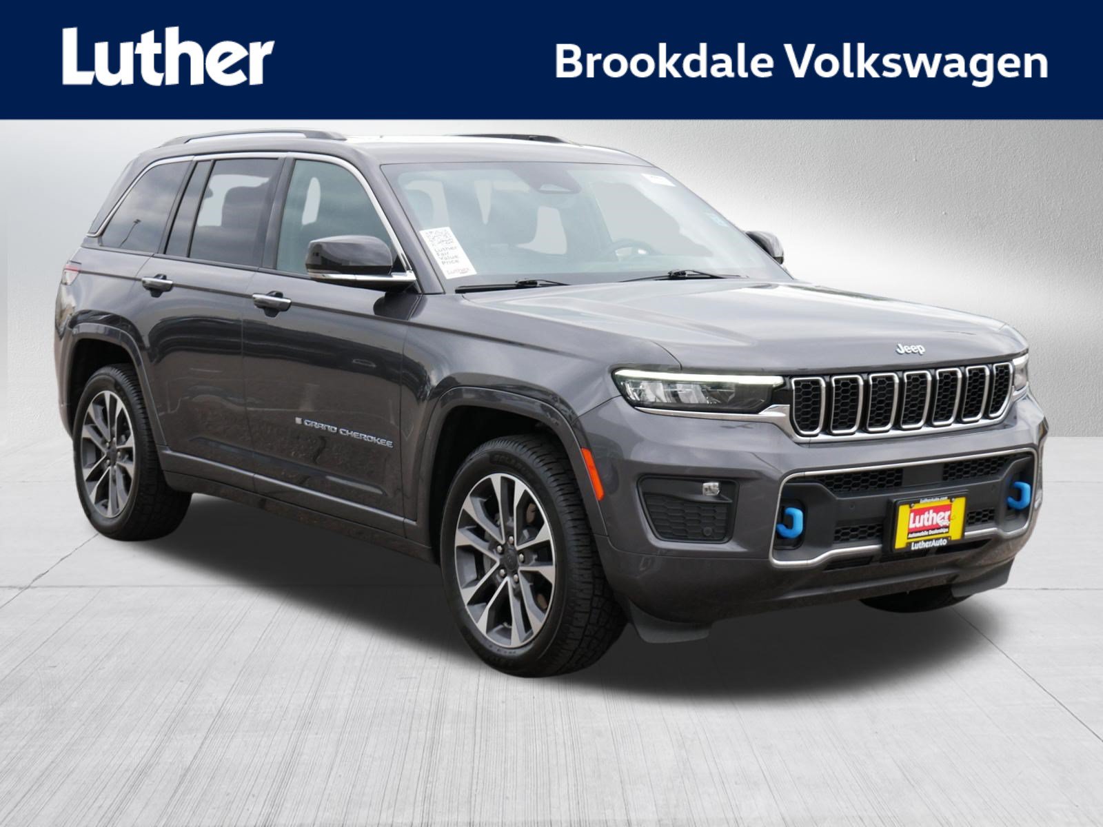 Used 2023 Jeep Grand Cherokee Overland w/ Luxury Tech Group IV AWD/4WD image 1