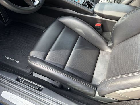 Used 2021 Porsche 718 Cayman RWD image 14