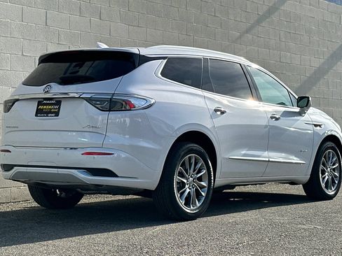 Certified 2024 Buick Enclave Avenir FWD image 4