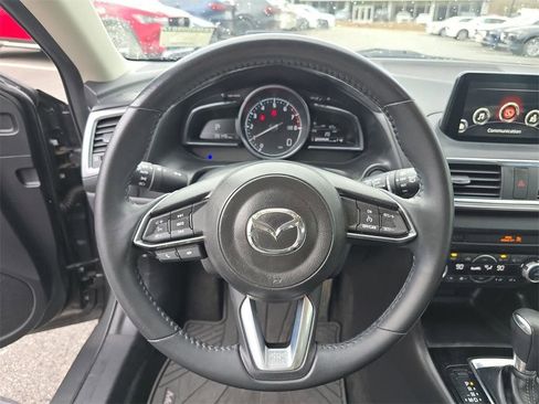 Used 2018 MAZDA MAZDA3 Grand Touring image 30