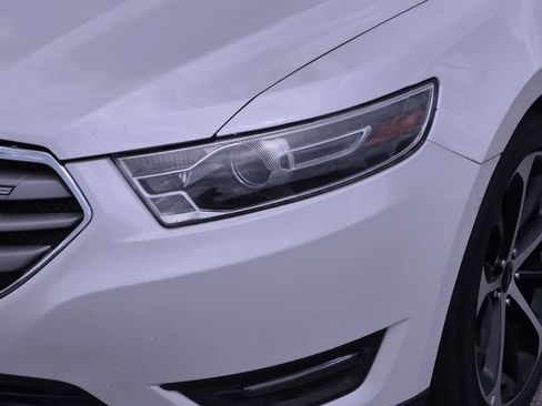 Used 2015 Ford Taurus SEL w/ Equipment Group 201A AWD/4WD image 11