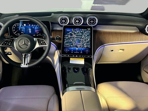 New 2027 Mercedes-Benz GLC 300 4MATIC image 7