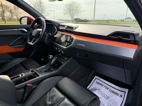 Used 2020 Audi Q3 2.0T Prestige w/ Prestige Package image 12